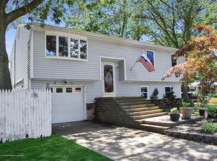 209 Aldo Dr, Toms River, NJ 08753