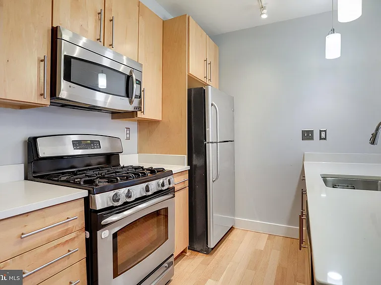 1435 Chapin St NW #206 — Photo 6