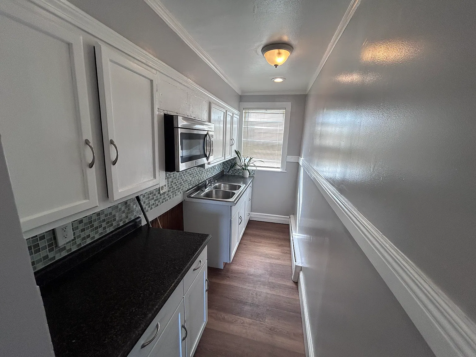 3 bed, 1200 sqft, $2,800 — Photo 4