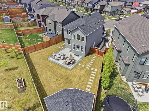 2128 Graydon Hill Cres SW, Edmonton, AB T6W 4K6