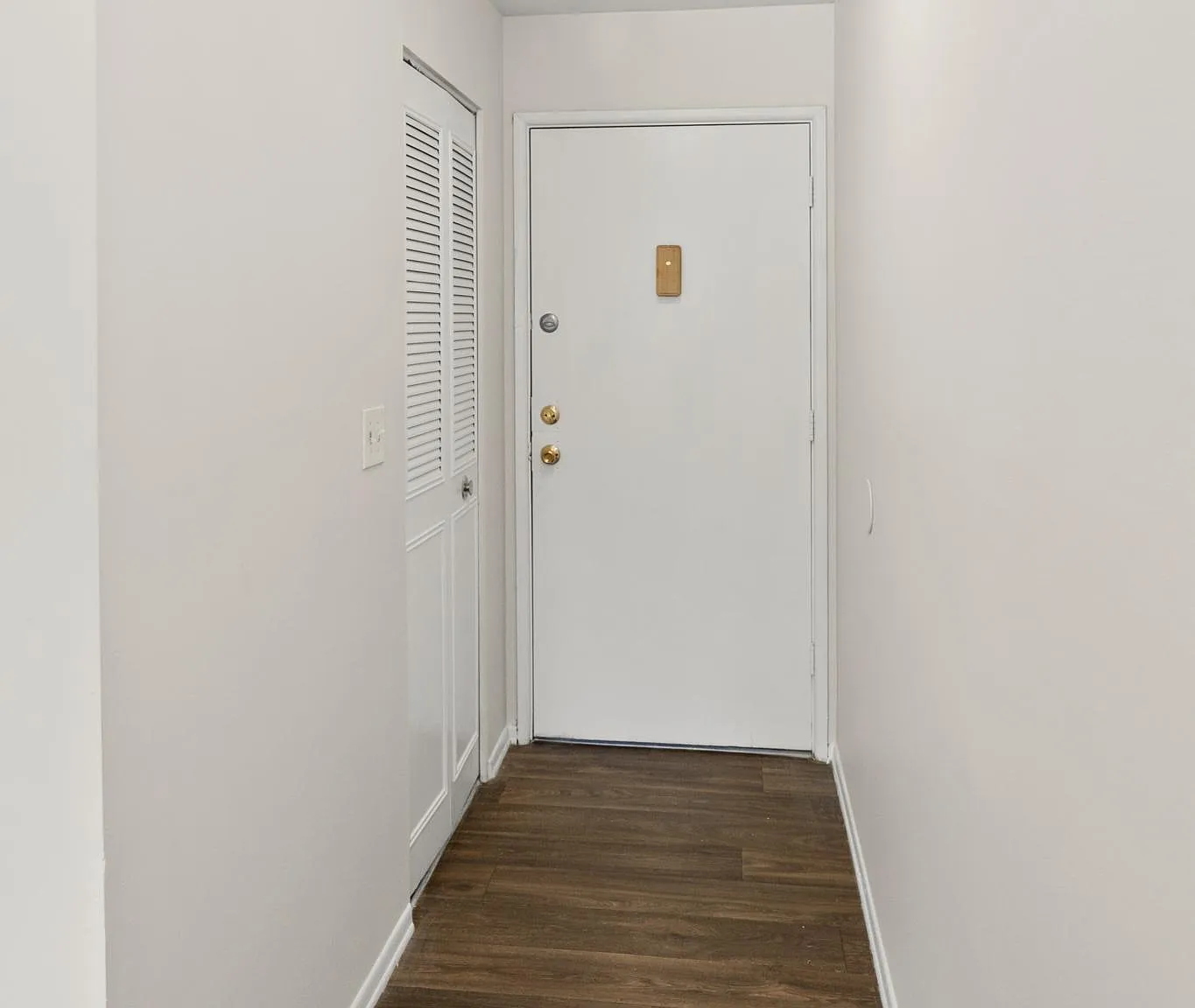 Iroquois Green — Photo 4