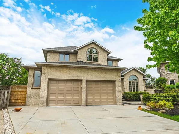 301 Parkwood Cres, Hamilton, ON L8V 5B5