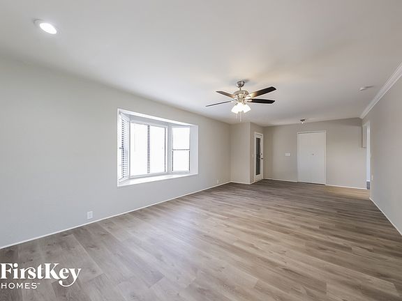 4th image of 3938 W San Juan Ave
