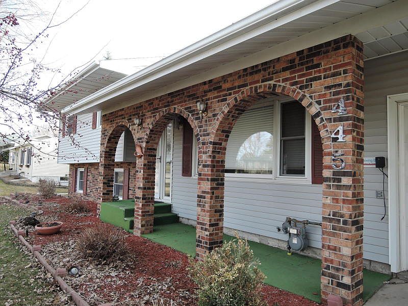 1st image of 445 Hilltop Ave