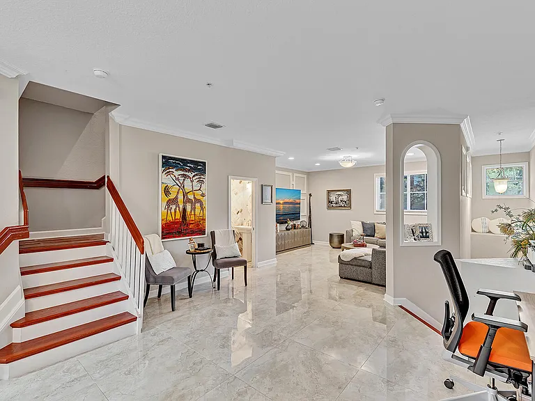 323 Bayfront Dr — Photo 15
