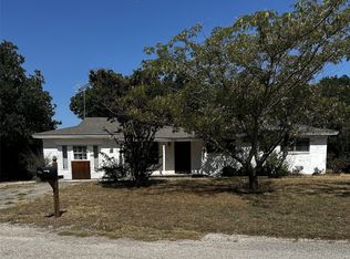 3005 S James St, Decatur, TX 76234