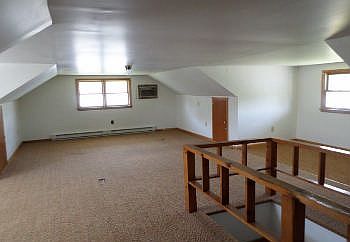 2nd floor bedroom