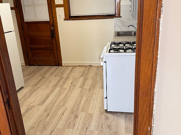 2nd image of 2737 N Laramie Ave #9