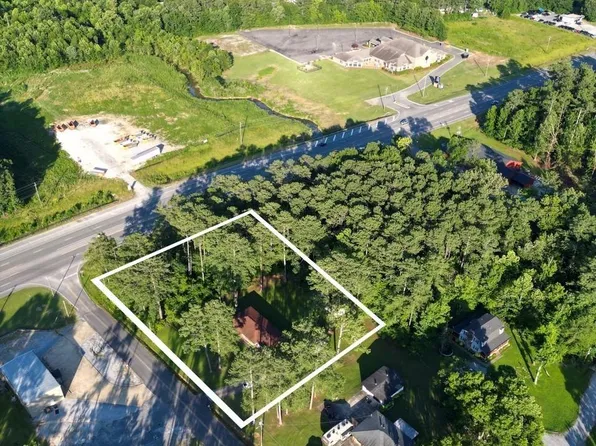 3504 Lindsey St, Rainbow City, AL 35906