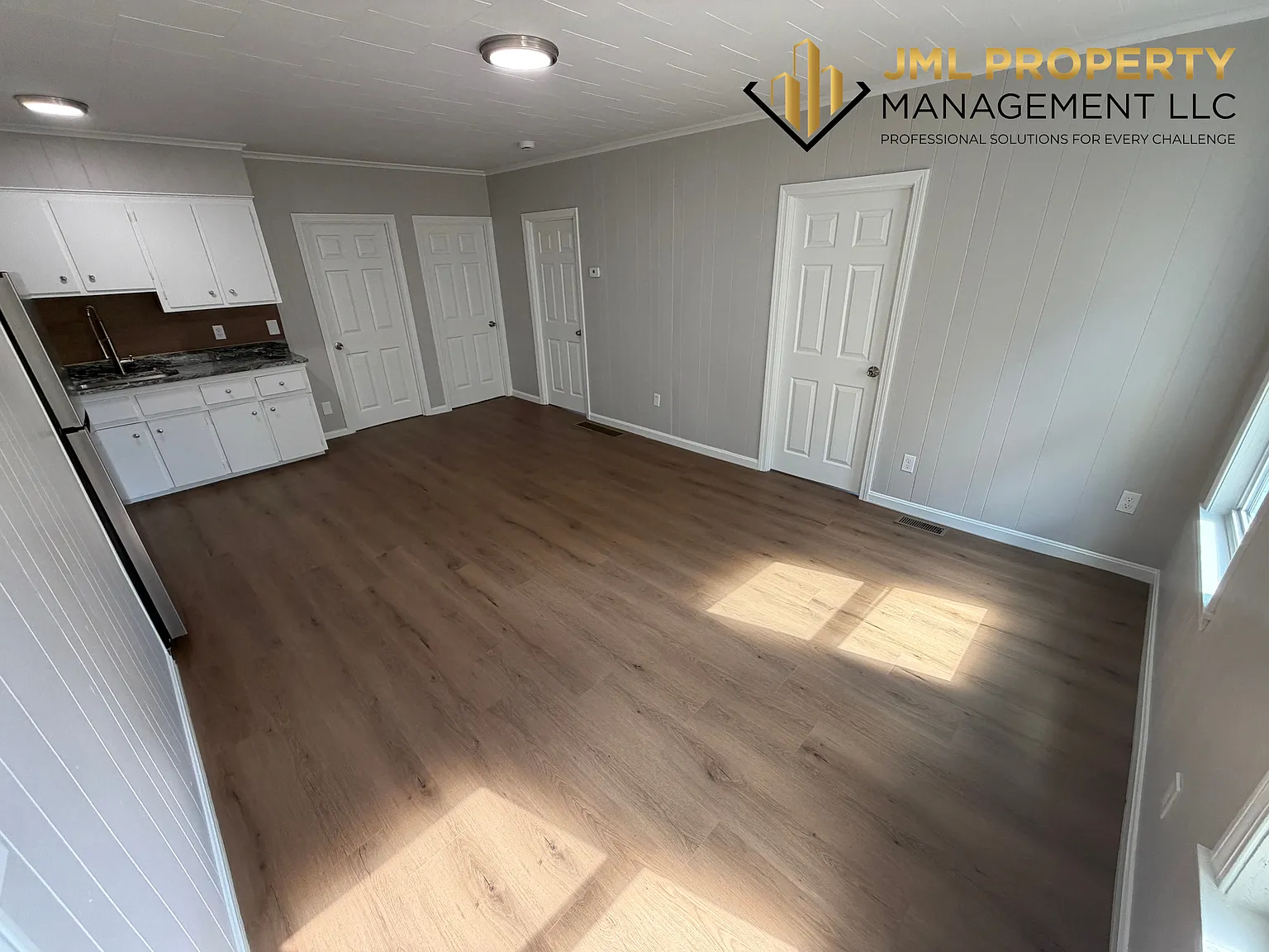 3 bed, $1,800 — Photo 2