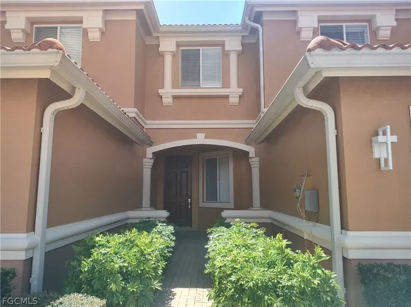 2434 Laurentina Ln, Cape Coral, FL 33909