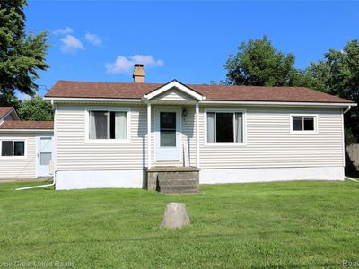 5389 Robin Dr, Grand Blanc, MI, 48439