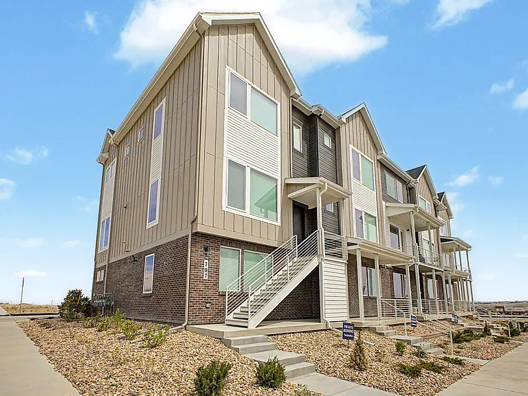 707 Saddle Dr — Photo 15