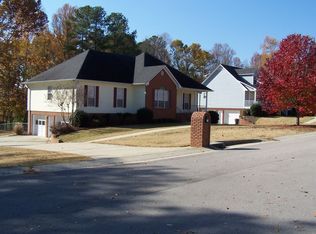 800 Avery Ln, Mount Olive, AL 35117