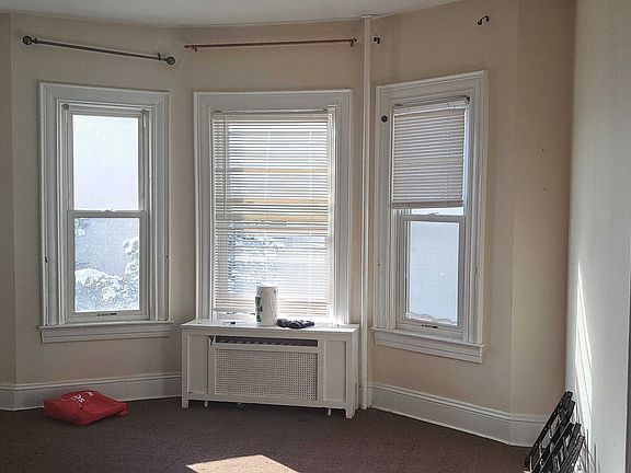 3rd image of 198 Seminary Ave APT 2
