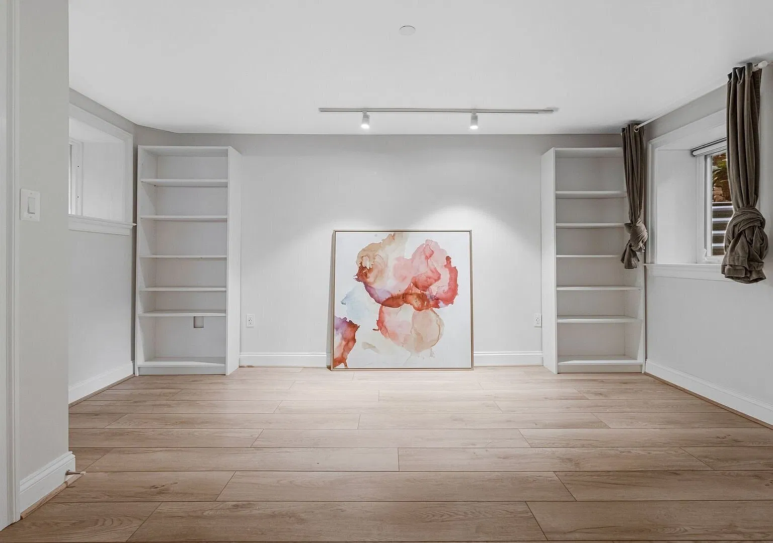 Gorgeous 2-Bedroom Condo in Bloomingdale/Eckington Newly Renovated Kitchen! — Photo 1