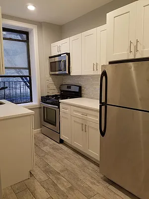 Rented by Bruma Realty LLC | media 28