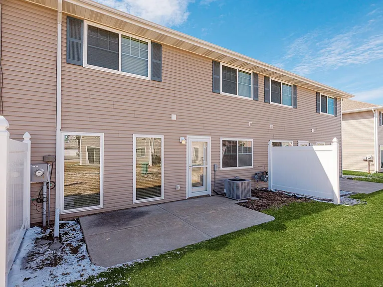 6148 Oakley St — Photo 39