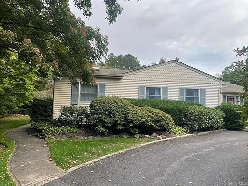 54 Old Brook Rd Photo 1