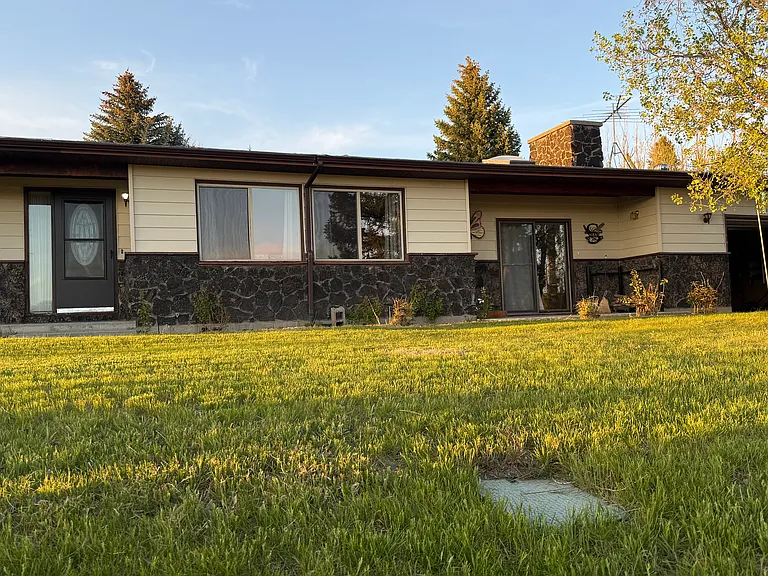 Cottontail Ln — Photo 40