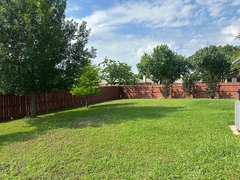 4013 Shiraz Dr — Photo 13