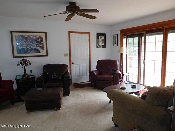 5th image of 121 Fawn Ln