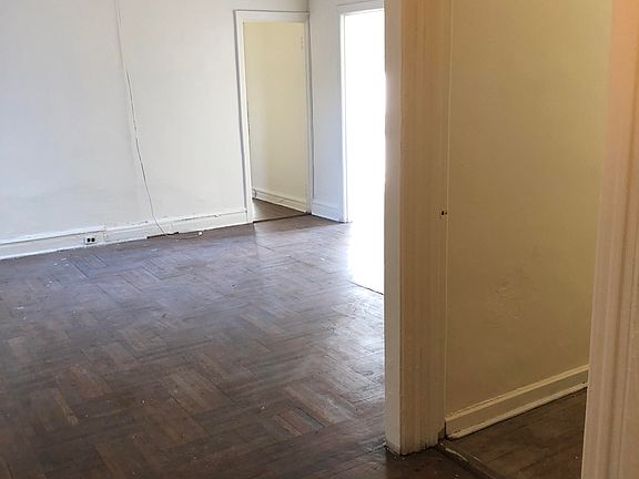 3rd image of 2 Grace Ct APT 6R