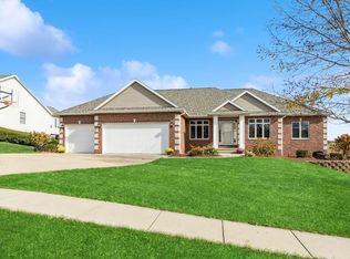 2120 Dows St, Ely, IA 52227