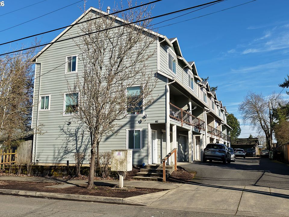 2nd image of 2544 SE 141st Ave