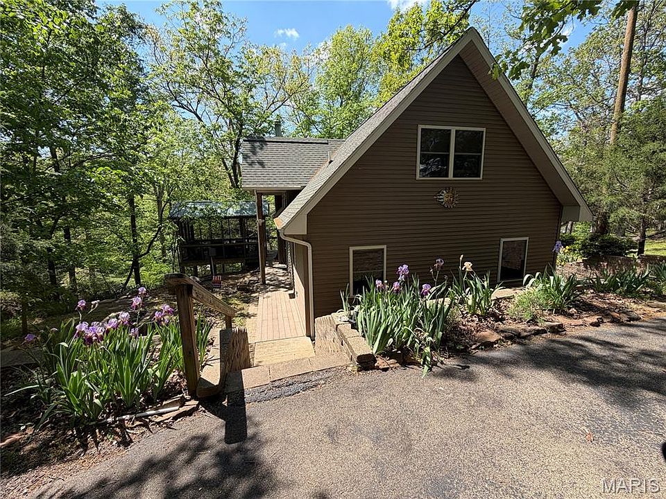 1st image of 1510 Robin Woods Ln