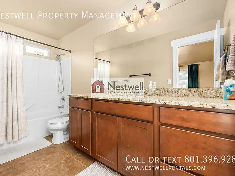 35 E Water Ln — Photo 16