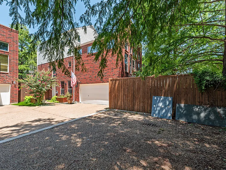 4926 Homer St — Photo 33