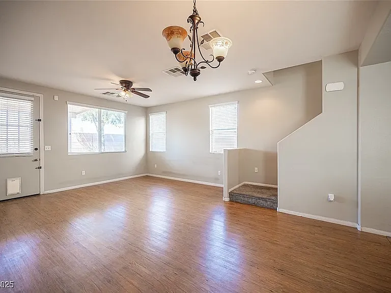8368 Creek Canyon Ave — Photo 5