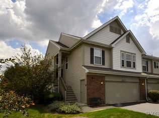 3037 Saganashkee Ln, Naperville, IL 60564