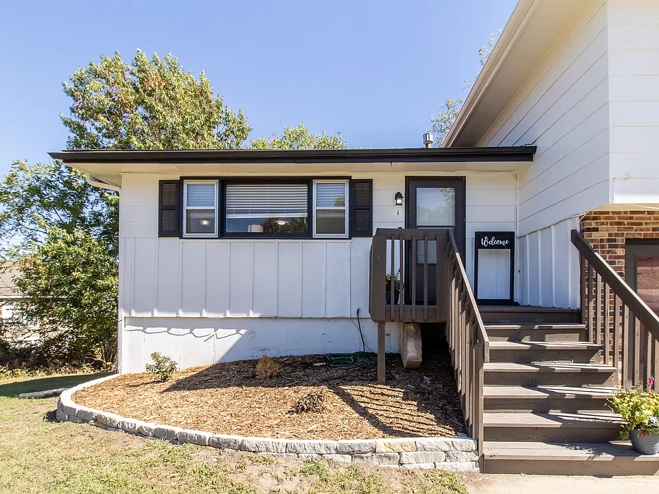 448 Grandview Ter #1