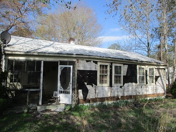 2nd image of 3283 Luttrellville Ln