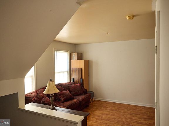 2nd image of 2710 Stanton Rd SE