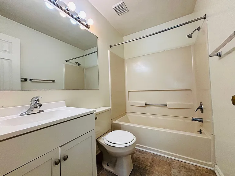 402G Berryfield Ln — Photo 15