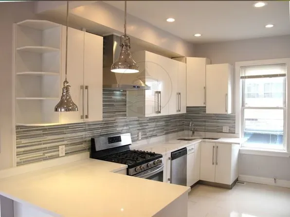 163 Main St #1, Medford, MA 02155