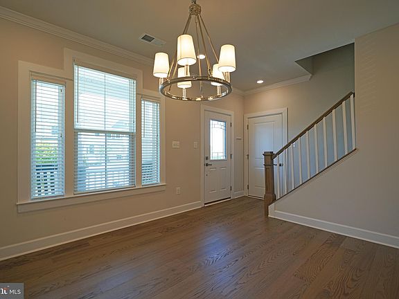 5th image of 33790 Freeport Dr