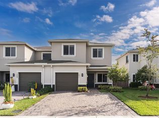 1671 SE 8th Pl, Florida City, FL 33034
