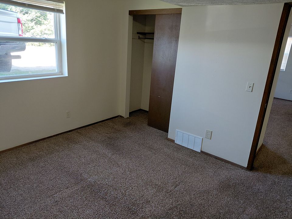 1st image of 3121 Belmont St APT D