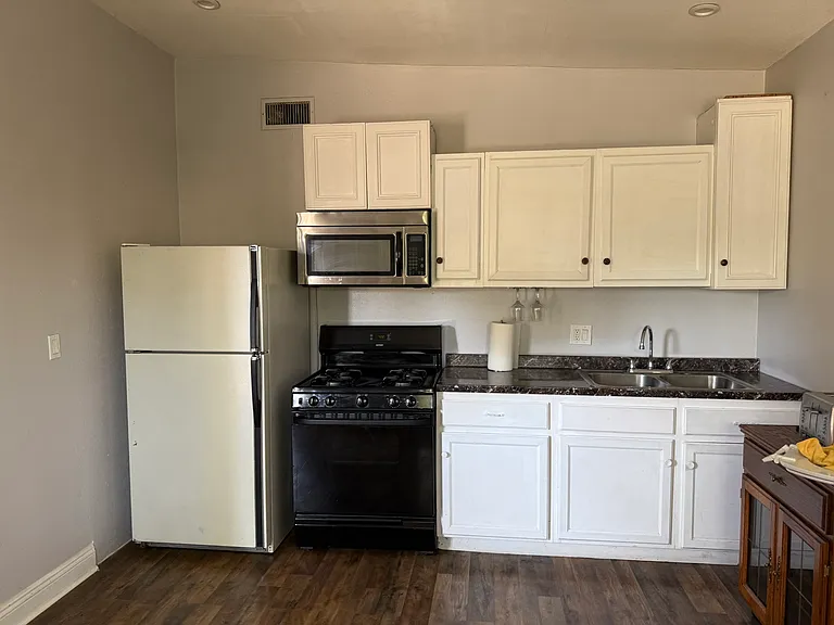 17757 Elkwood St #A — Photo 4