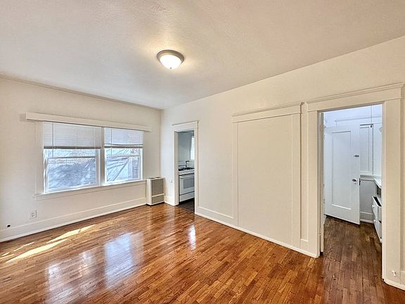 2nd image of 223 Lime Ave APT 3
