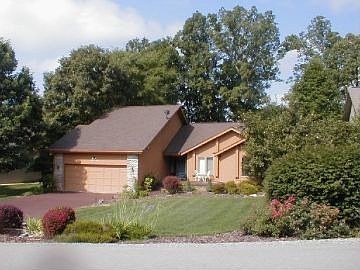 2nd image of 156 Daleyuhski Way