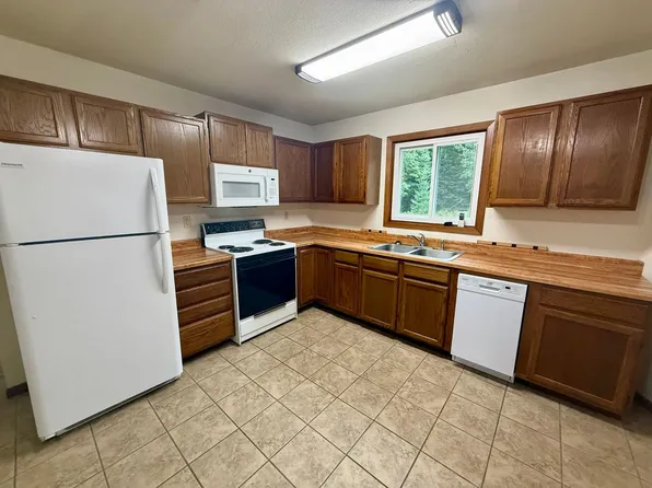 149517 - 149515 Wineberry Lane