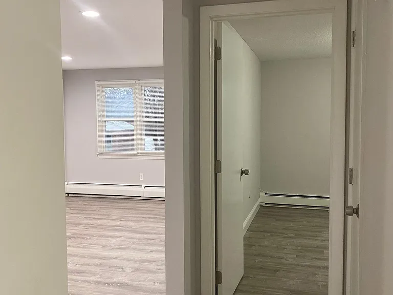 Evergreen Manor — Photo 28