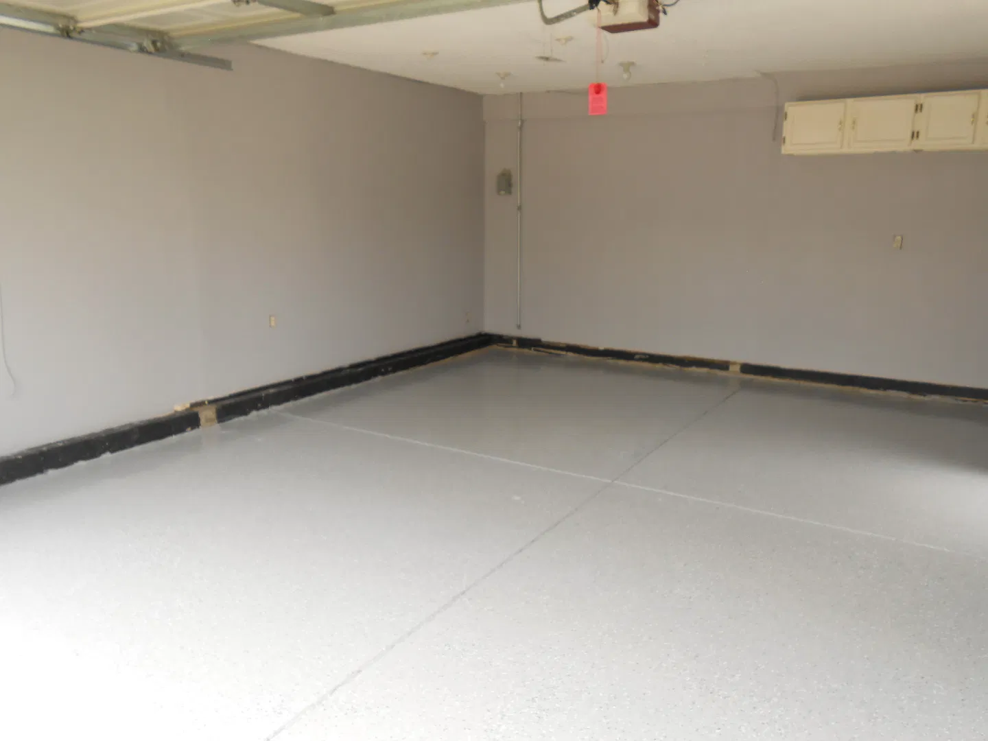 Spacious 4 Bed/2 Bath Home in Loveland — Photo 2