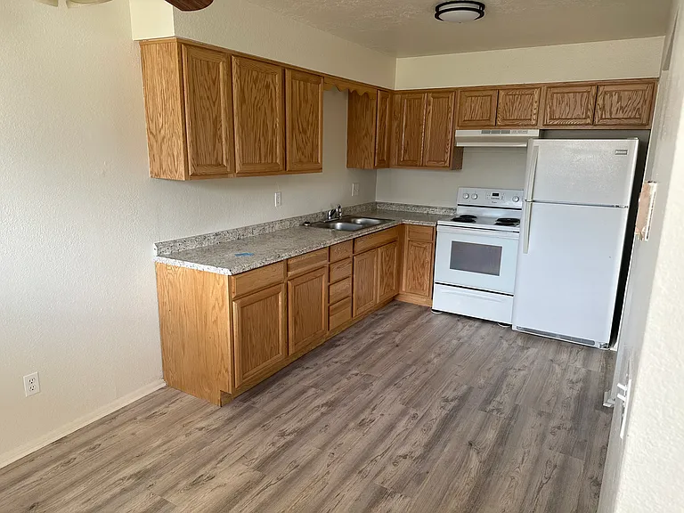 1411 NW 1st St #3 — Photo 4
