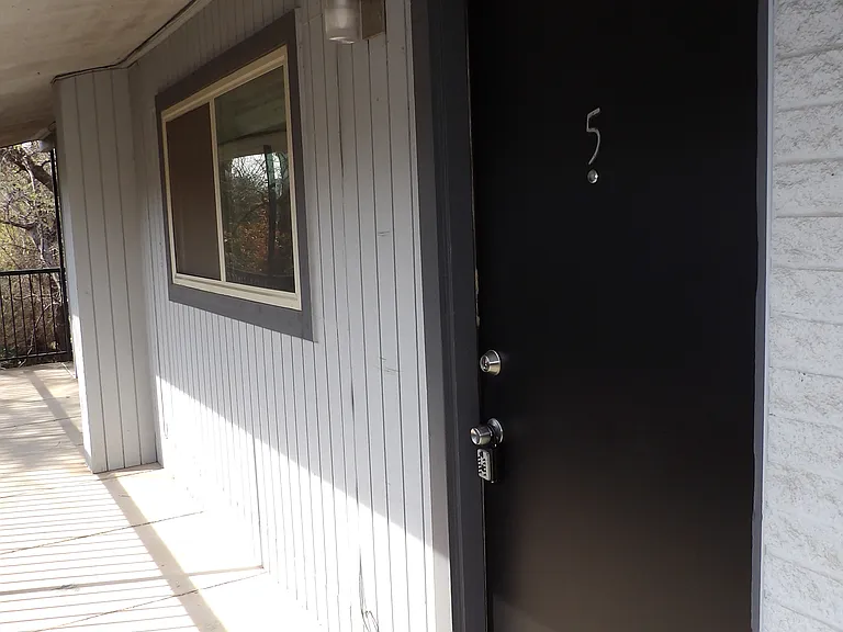 4411 Buena Vista St #5 — Photo 9